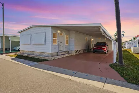 82209 F St N #209, Pinellas Park, FL 33781