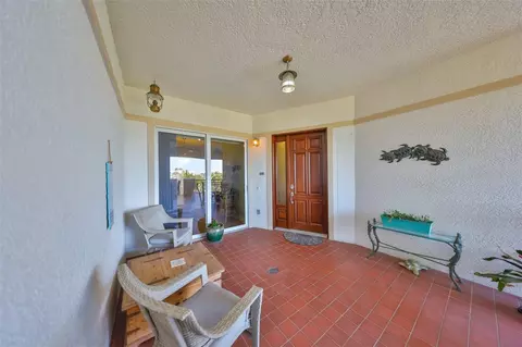 1030 Bellasol Way #302, Apollo Beach, FL 33572
