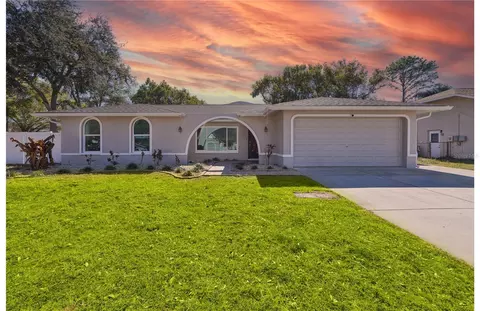 8926 Gum Tree Ave, New Port Richey, FL 34653