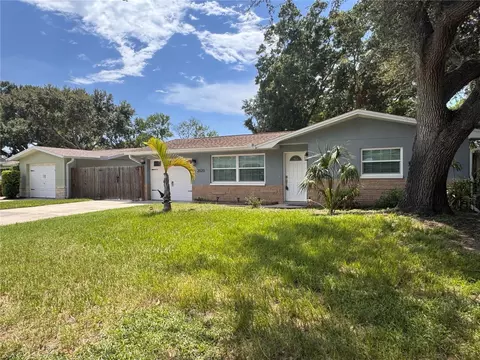 2020 Yale Ave, Dunedin, FL 34698