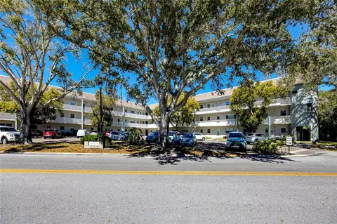 2440 World Parkway Blvd #38, Clearwater, FL 33763