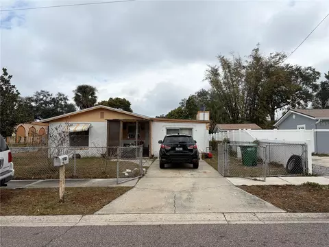8723 N River Forest Cir, Tampa, FL 33604