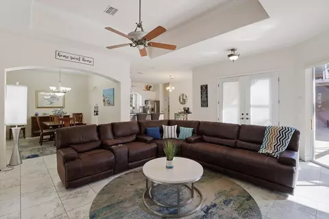 Living - 1829 W Redding St, Hernando, FL 34442 photo 2 of 4