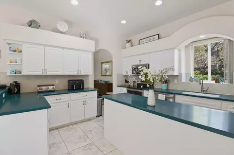 Kitchen - 1829 W Redding St, Hernando, FL 34442 photo 2 of 5