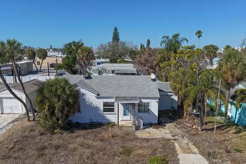 429 70th Ave, Saint Pete Beach, FL 33706