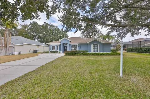 2806 Brooke Pines Ct, Plant City, FL 33566