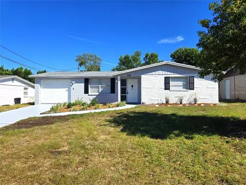12904 College Hill Dr, Hudson, FL 34667