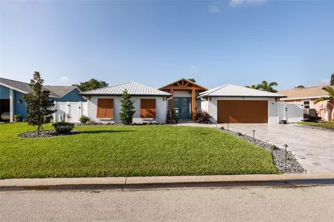 120 97th Ave NE, Saint Petersburg, FL 33702