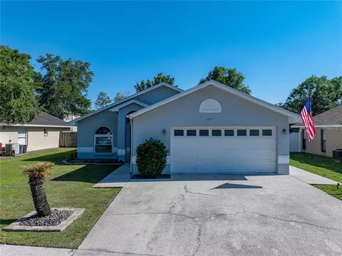 2807 Wilder Park Dr, Plant City, FL 33566