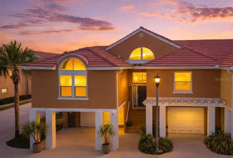 21 Crescent Pl S, Saint Petersburg, FL 33711