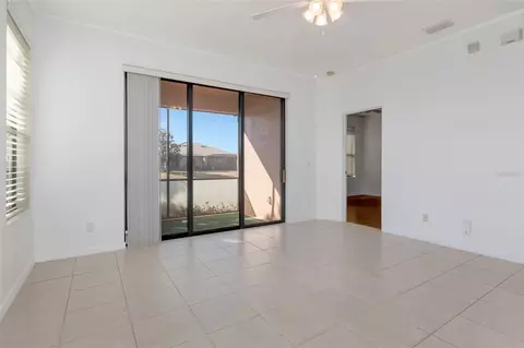 Living - 125 Shell Falls Dr, Apollo Beach, FL 33572 photo 5 of 11