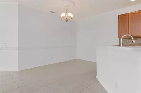 Living - 125 Shell Falls Dr, Apollo Beach, FL 33572 photo 9 of 11
