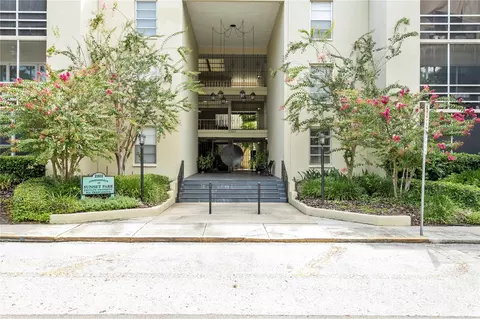2302 S Manhattan Ave #111, Tampa, FL 33629