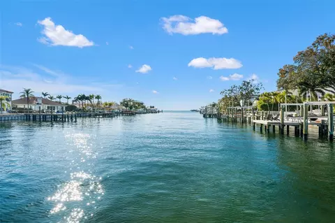 2605 S Beach Dr, Tampa, FL 33629