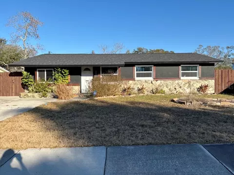 8871 94th St, Seminole, FL 33777
