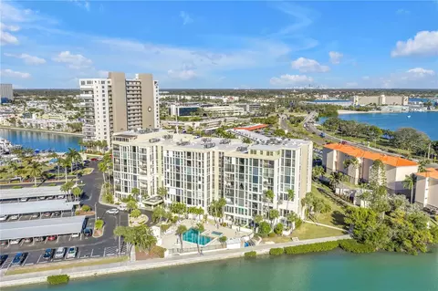 7400 Sun Island Dr S #103, South Pasadena, FL 33707