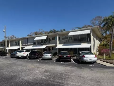 4143 57th St N #600, Kenneth City, FL 33709