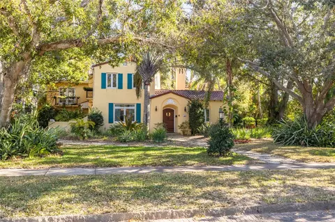 438 Villagrande Ave S, Saint Petersburg, FL 33707