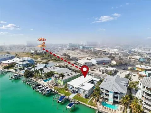 245 104th Ave #7, Treasure Island, FL 33706
