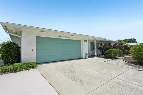 6735 Keystone Dr, Sarasota, FL 34231