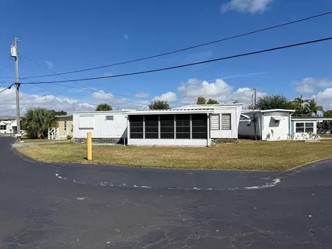 6720 Park Blvd N #67, Pinellas Park, FL 33781