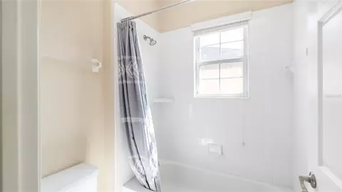 Bath - 11603 Grange Stead Ln, Riverview, FL 33569 photo 7 of 8