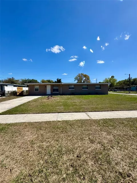 1332 Warrington Way, Tampa, FL 33619