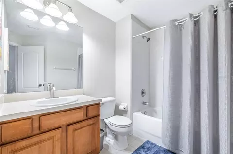 Bath - 5005 Barnstead Dr, Riverview, FL 33578 photo 3 of 3