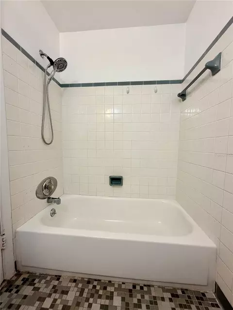 Bath - 110 S Corona Ave, Clearwater, FL 33765 photo 4 of 4