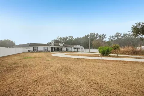 7029 Symmes Rd, Gibsonton, FL 33534