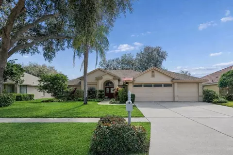 16711 Longleat Dr, Lutz, FL 33549