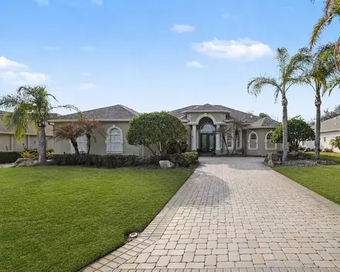 13137 Thoroughbred Dr, Dade City, FL 33525