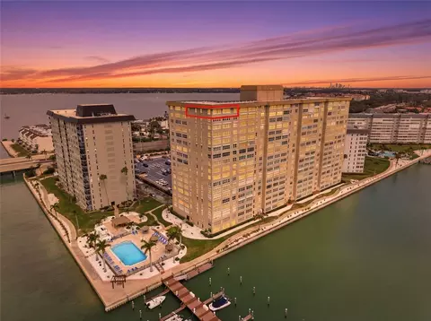 5200 Brittany Dr S #1809, Saint Petersburg, FL 33715