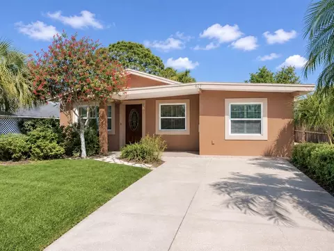 619 Garland St N, Saint Petersburg, FL 33703
