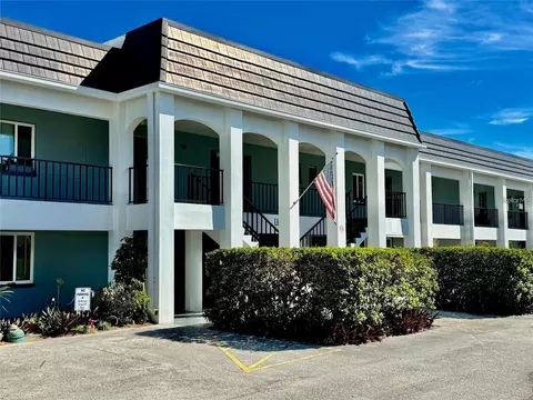 8651 10th St N #130, Saint Petersburg, FL 33702