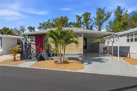 5343 6th Pl S #35, Gulfport, FL 33707