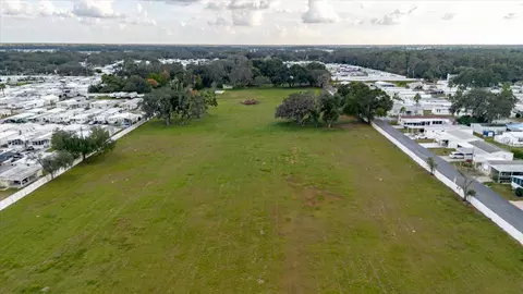 37435 Chancey Rd, Zephyrhills, FL 33541