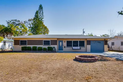 1901 Winchester Rd N, Saint Petersburg, FL 33710