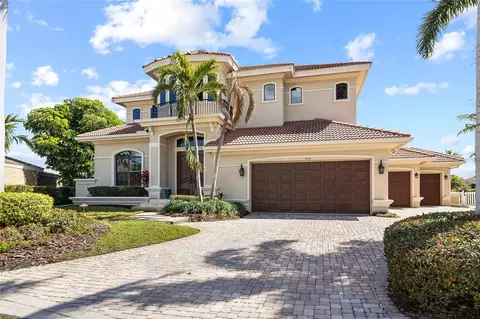 4914 59th Ave S, Saint Petersburg, FL 33715