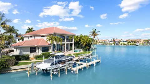 4914 59th Ave S, Saint Petersburg, FL 33715