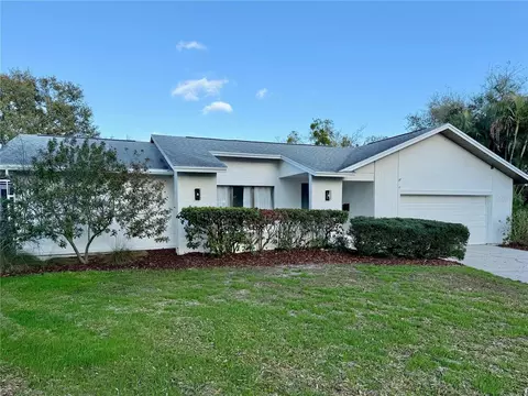 7255 18th St NE, Saint Petersburg, FL 33702