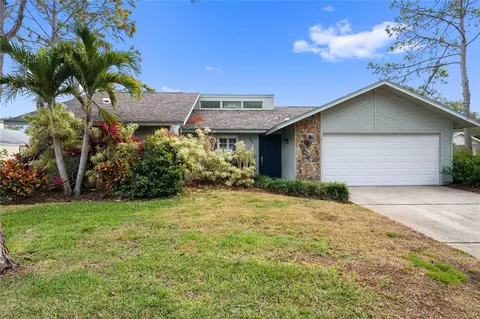 440 Oxford Rd, Palm Harbor, FL 34683