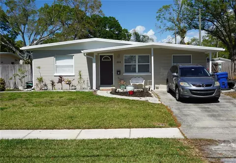 225 83rd Ave NE, Saint Petersburg, FL 33702