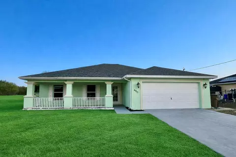 4913 Beauty St, Lehigh Acres, FL 33971
