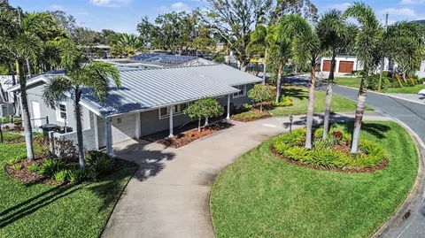 1183 35th Ave NE, Saint Petersburg, FL 33704