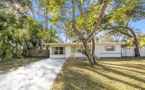 8972 79th Ave, Seminole, FL 33777