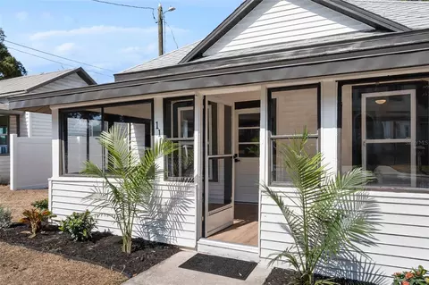 110 W 1st St, Frostproof, FL 33843