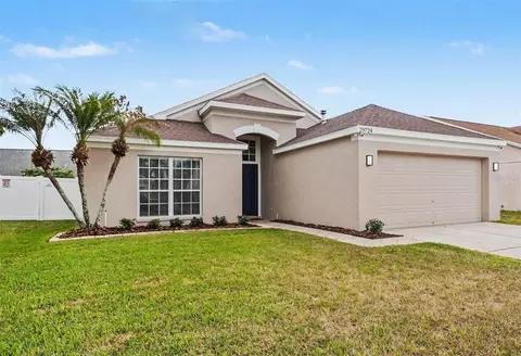 29724 Bright Ray Pl, Wesley Chapel, FL 33543