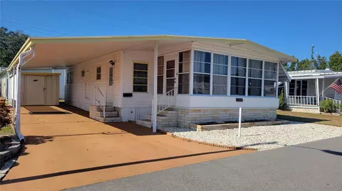 585 Sky Harbor Dr #326, Clearwater, FL 33759