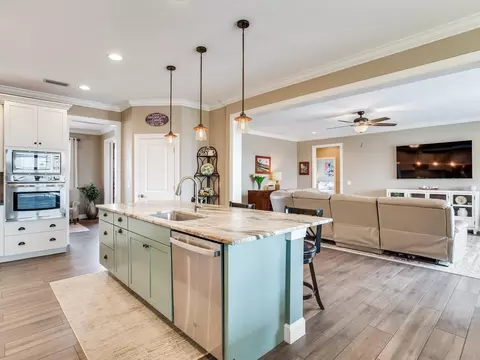 Kitchen - 15721 Colding Loop, Wimauma, FL 33598 photo 9 of 9